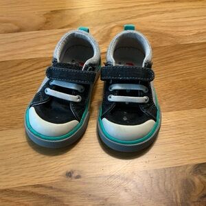 See Kai Run Tanner - gray/black